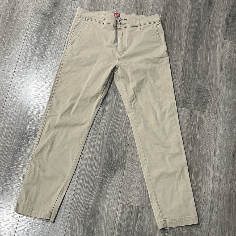 Levi's Men's Khaki Chinos